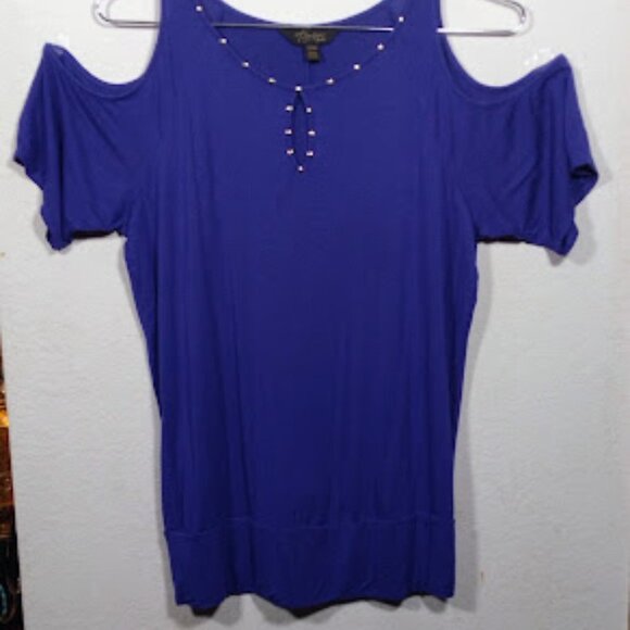 THALIA SODI Cold-Shoulder Blue Top with Beaded Cutout on front Size: S - Picture 4 of 9